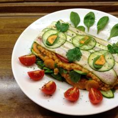 Zucchini - Spinat - "Lasagna" mit Orangen - Petersilie - Sauce