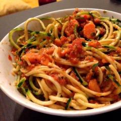 A nice bowl of zucchini "noodles". <3