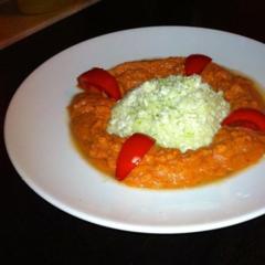 Cauliflower "rice" with a tomato, carrot, avocado, fennel sauce