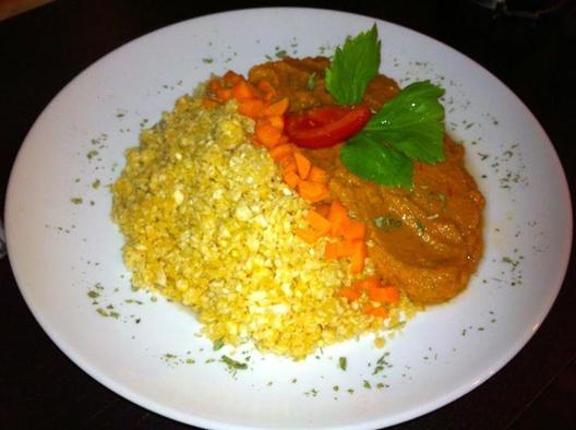 Celeriac "cous cous" with tomato, carrot, celery, avocado sauce