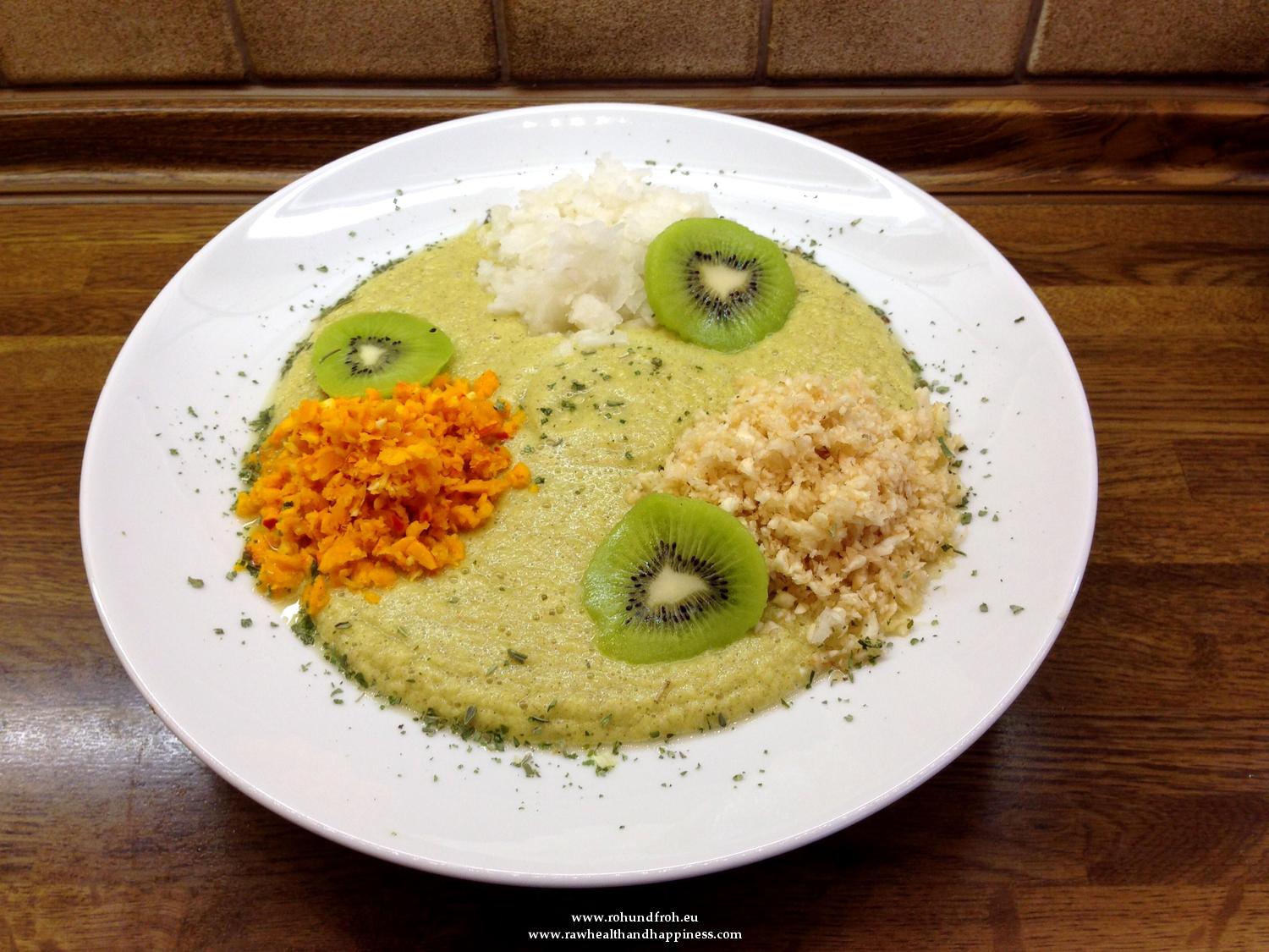 Ananas-Kiwi Traum mit dreierlei &amp;quot;Reis&amp;quot; / Rohkost Gerichte - Roh Und Froh