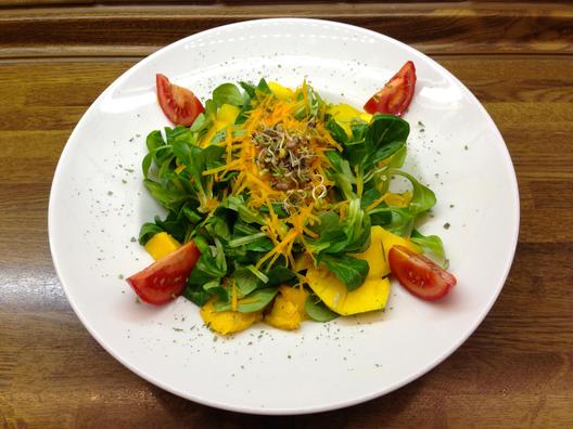 Mango - Kürbis - Sprossen - Salat