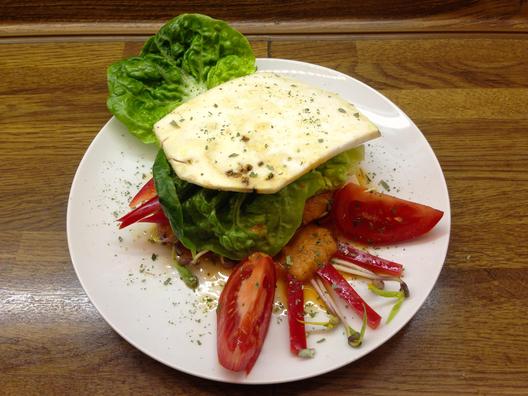 Knollen-Sellerie - Sandwiches mit Ananas - Paprika - Sauce