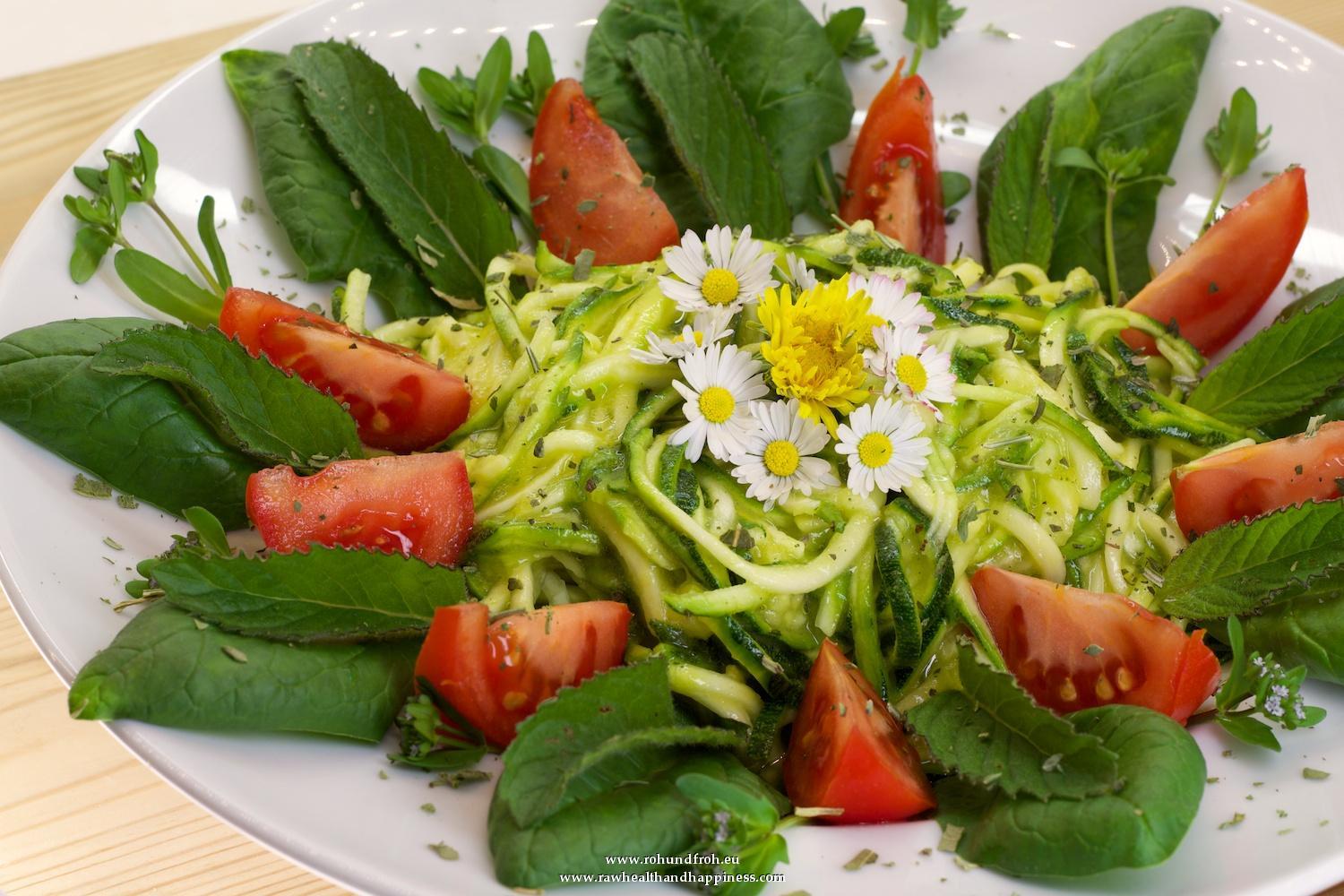 Ananas - Mango - Spinat - Nudeln / Rohkost Gerichte - Roh Und Froh