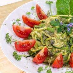 Spargel - Bananen - Pfirsich - Nudeln Spargel - Bananen - Pfirsich - Nudeln
